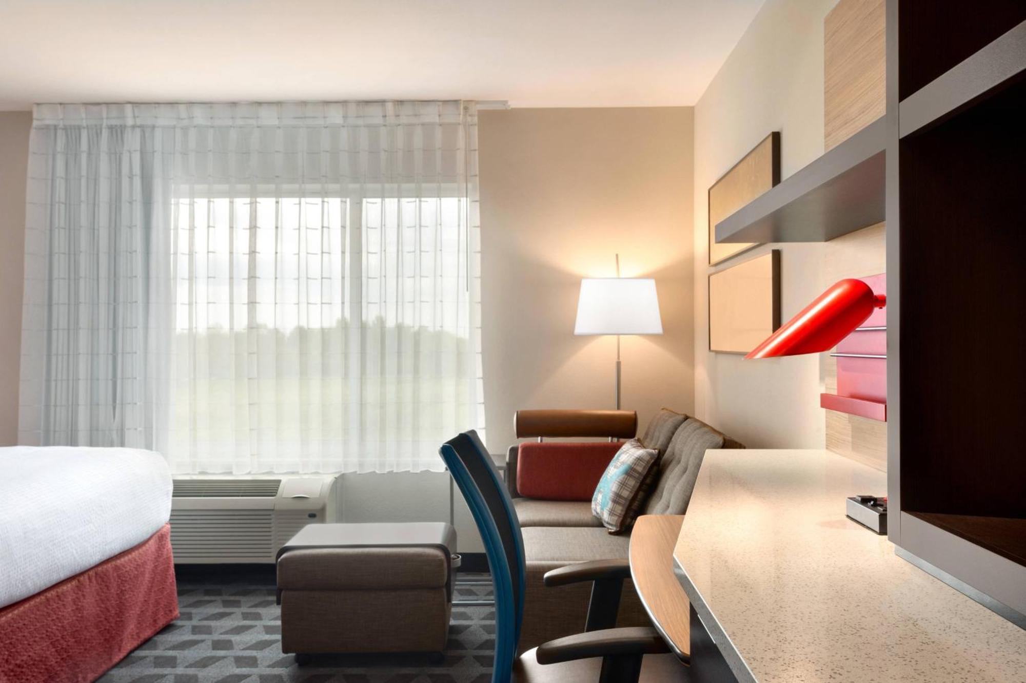 Towneplace Suites By Marriott Milwaukee Grafton Exterior foto